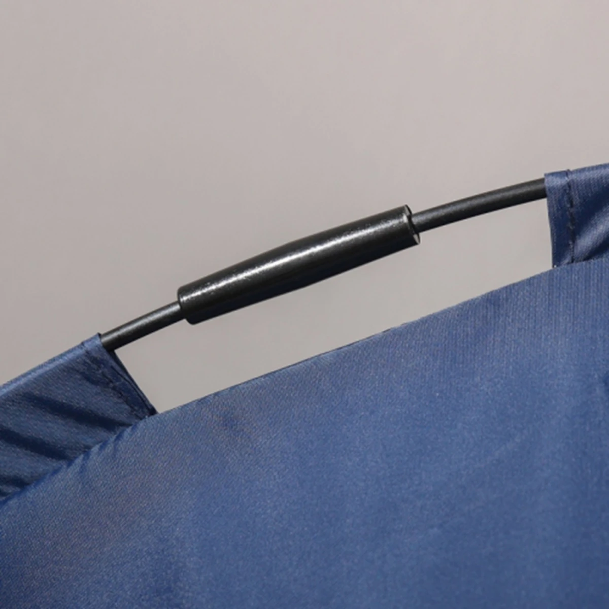 Lit surélevé pour chien avec auvent anti-UV et taffetas imperméable – Image 3