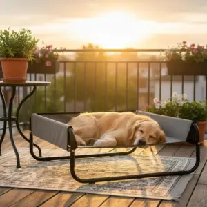Grand lit carré surélevé en acier pour chien avec coussin, 85x85 cm